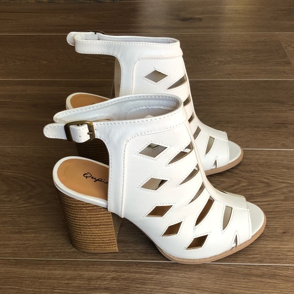 ✨Flash Sale✨White Laser Cut Stacked Heels - Picture 7 of 8